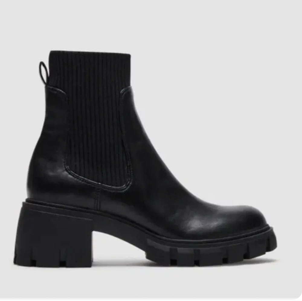 🆕 Zappa Lug Sole Bootie - Steve Madden